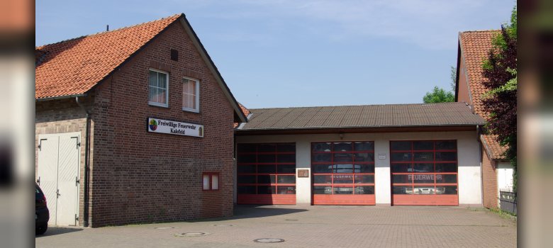 Feuerwehrhaus Kalefeld.JPG